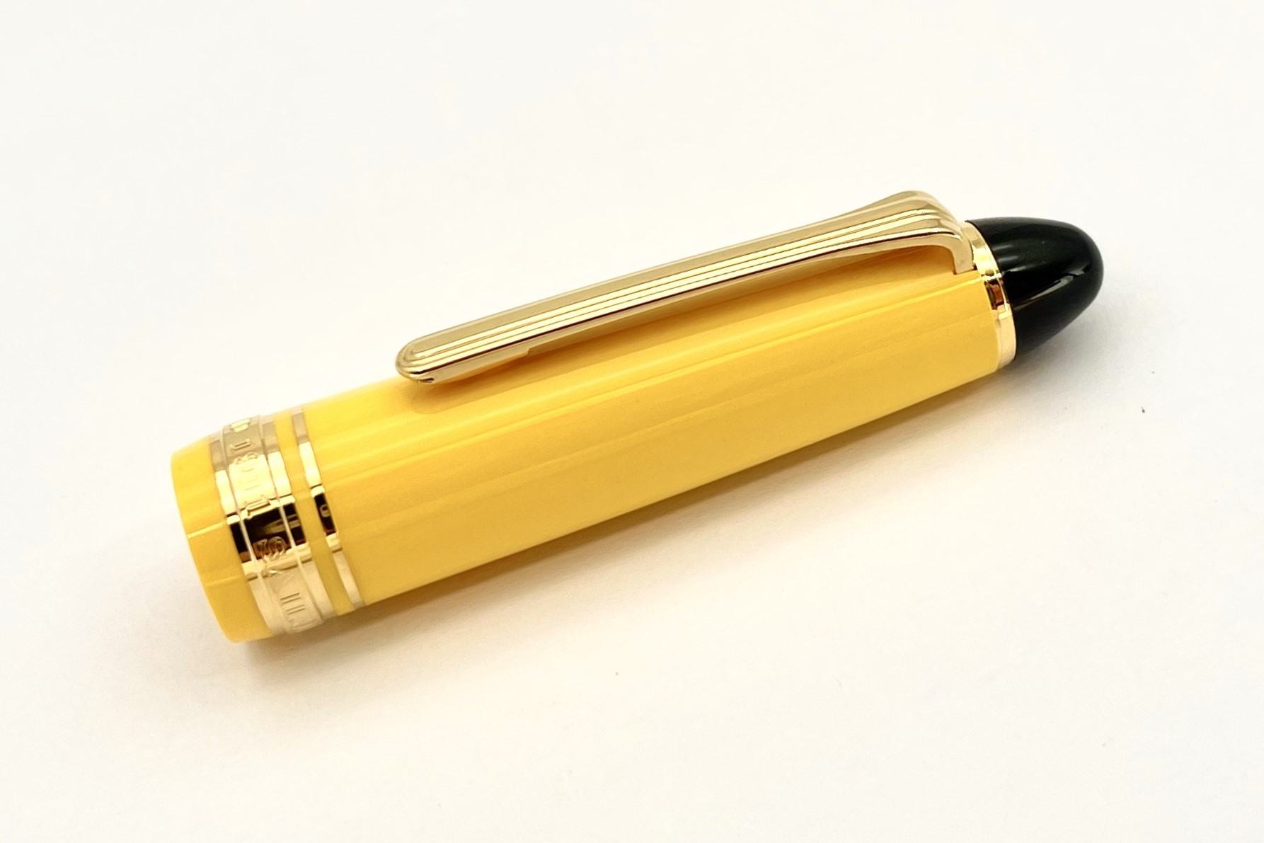 Sailor1911StandardYellowwithGoldTrimFPNewLogo_J